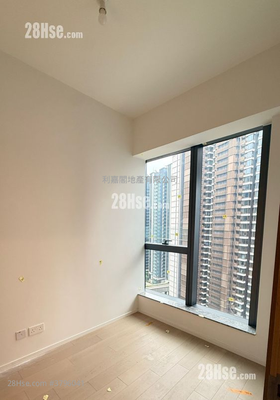 Double Coast 租盘 319 平方尺