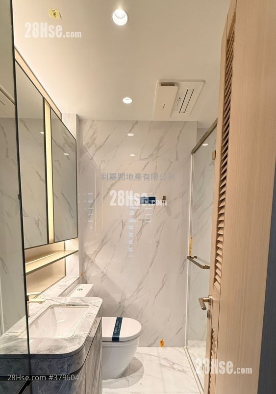 Double Coast 租盘 319 平方尺