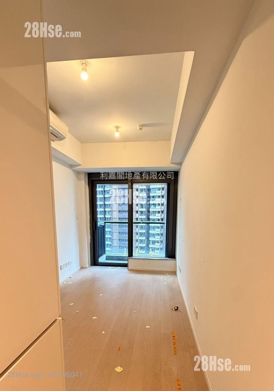 Double Coast 租盘 319 平方尺