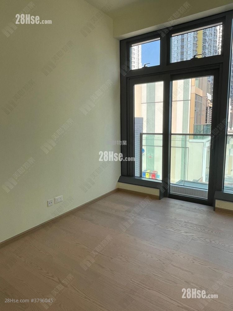 #LYOS 售盘 3 房 , 2 浴室 788 平方尺