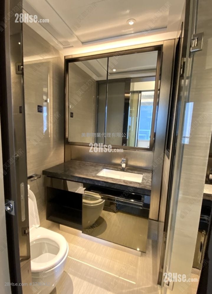 Cullinan West Sell 1 Bedroom 363 ft²