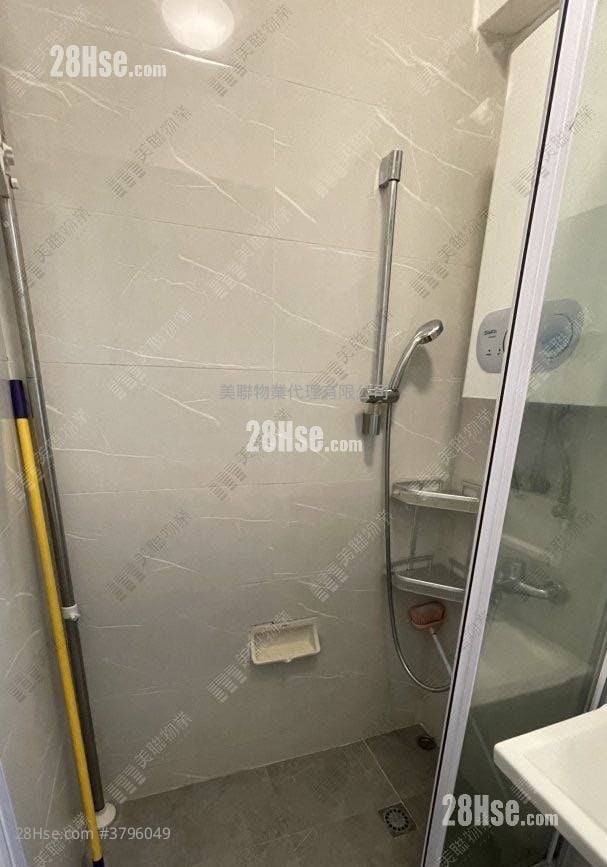 荃锦中心 售盘 2 房 369 平方尺