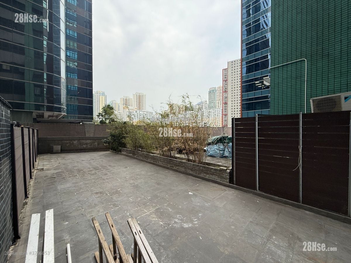 Ricky Centre Sell Studio , 1 Toilet