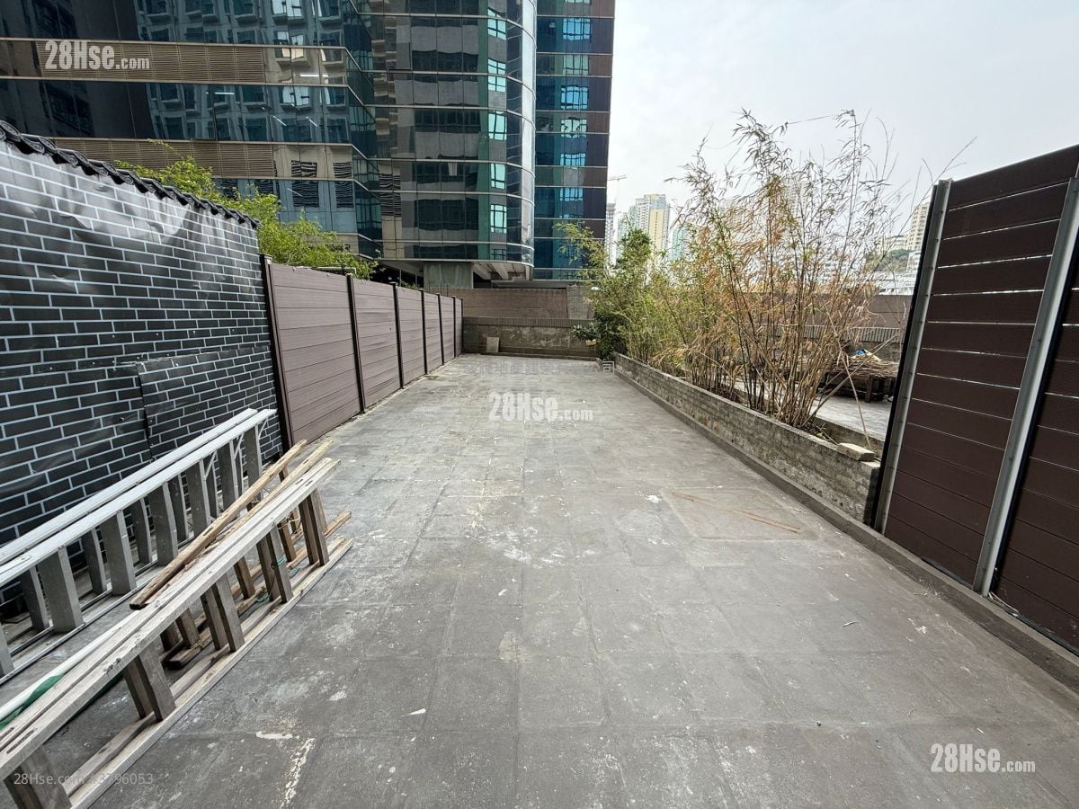 Ricky Centre Sell Studio , 1 Toilet