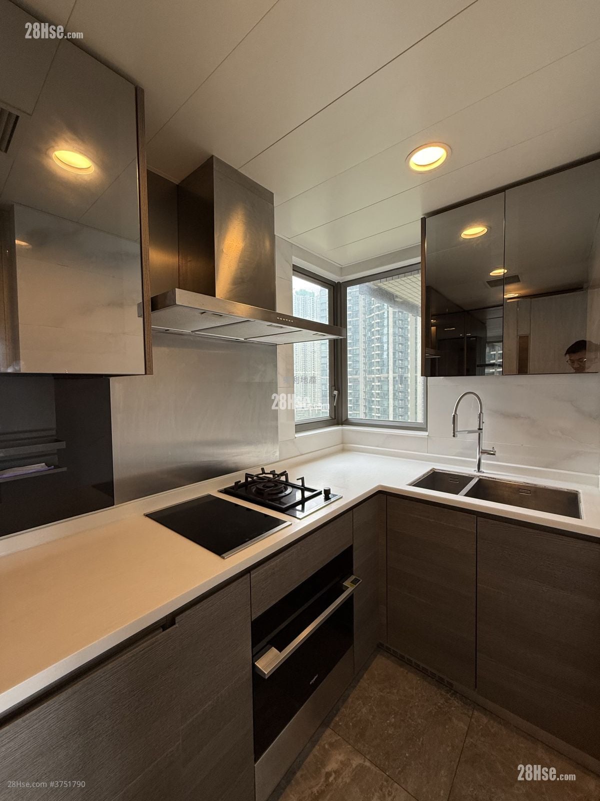 Sea To Sky 售盘 3 房 , 2 浴室 745 平方尺