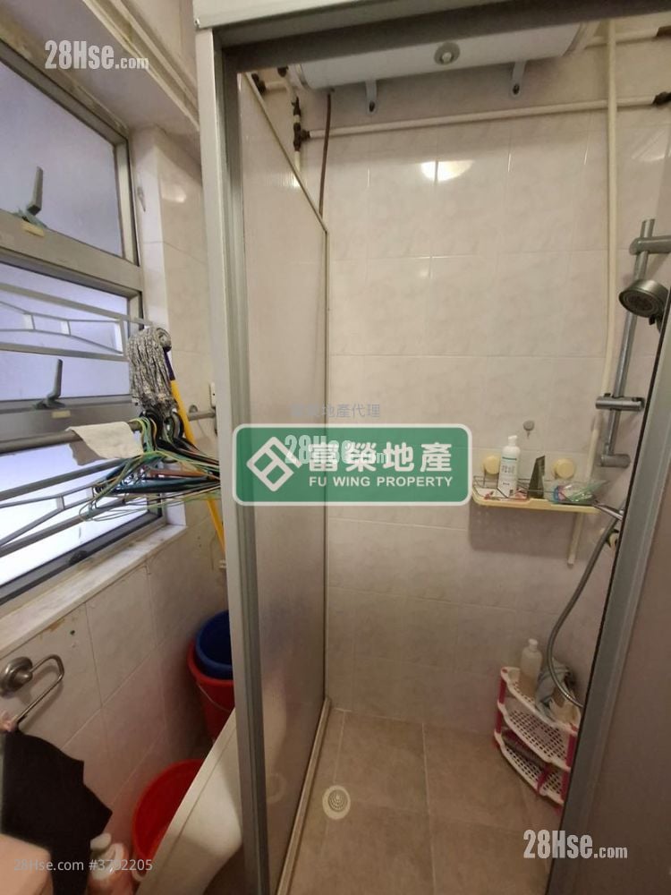 翡翠洋楼 售盘 3 房 , 1 浴室 646 平方尺