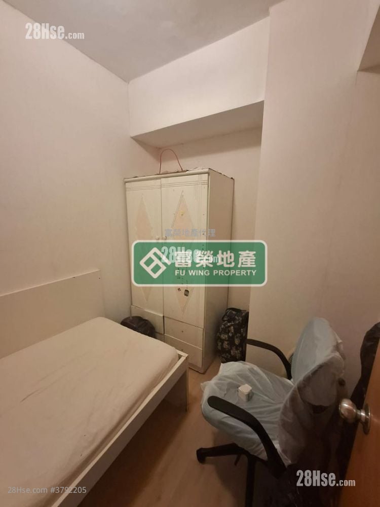 翡翠洋楼 售盘 3 房 , 1 浴室 646 平方尺