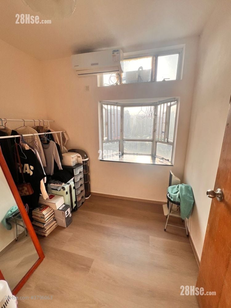 Riviera Gardens Sell 2 Bedrooms , 1 Bathroom 419 ft²