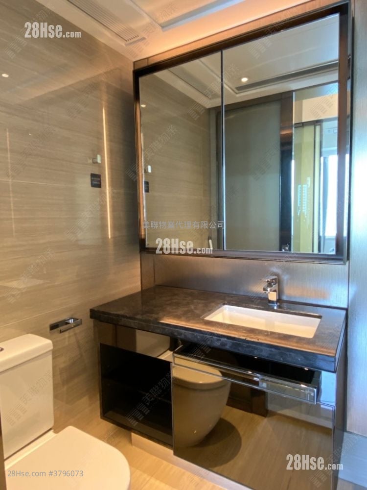 Cullinan West Rental 1 Bedroom , 1 Bathroom 350 ft²