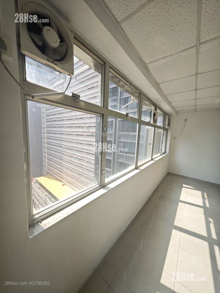 Hang Cheong Factory Building Rental 340 ft²