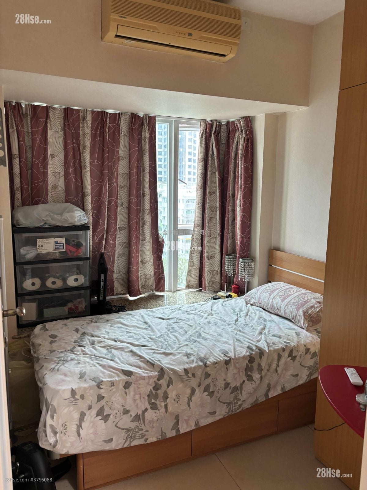 Sky Tower Rental 2 Bedrooms , 1 Bathroom 539 ft²