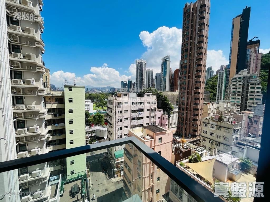 The Warren Sell 2 Bedrooms , 2 Bathrooms 610 ft²