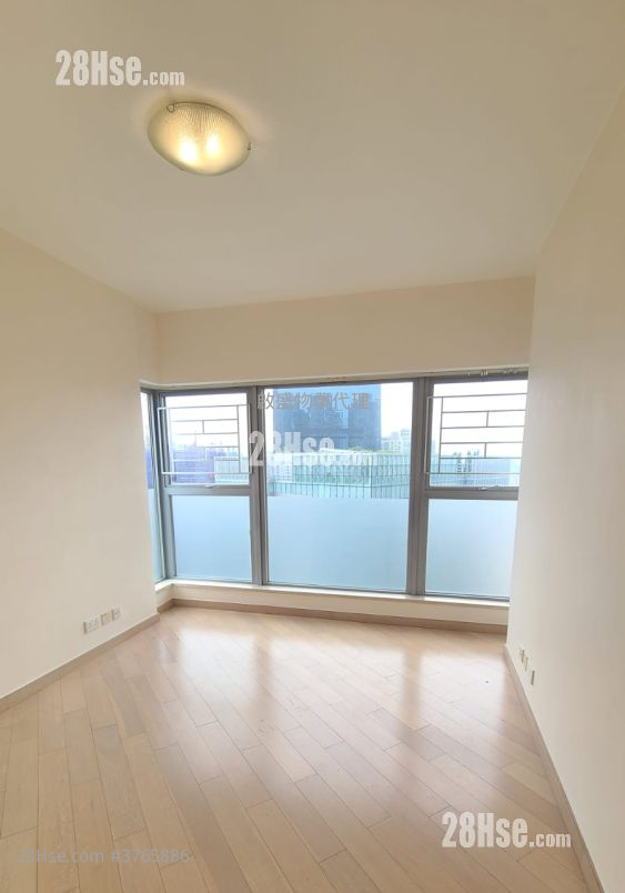 The Latitude Sell 4 Bedrooms , 2 Bathrooms 1,034 ft²