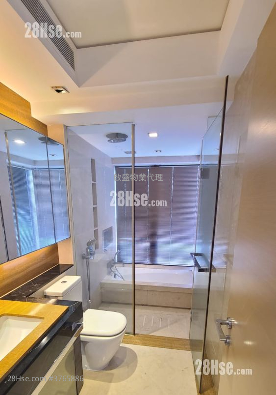 The Latitude Sell 4 Bedrooms , 2 Bathrooms 1,034 ft²