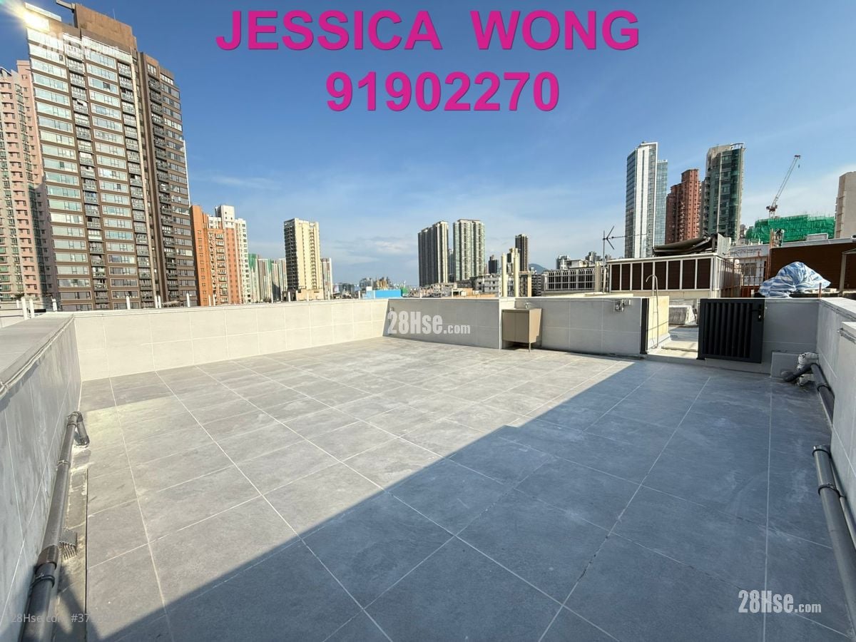 South Court Rental 3 Bedrooms , 2 Bathrooms 932 ft²