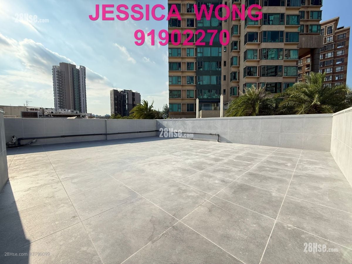 South Court Rental 3 Bedrooms , 2 Bathrooms 932 ft²