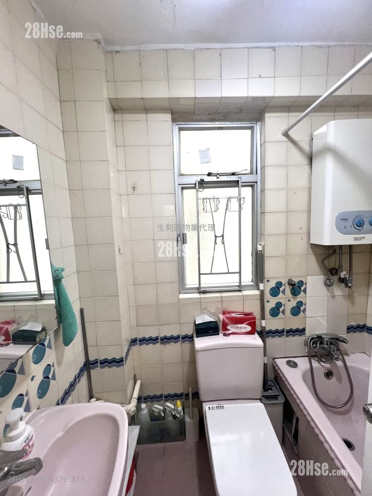 Wyler Garden Sell 2 Bedrooms , 1 Bathroom 335 ft²