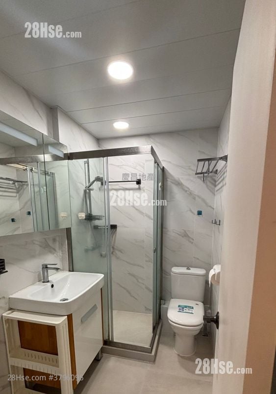 Healthy Gardens Rental 2 Bedrooms , 1 Bathroom 446 ft²