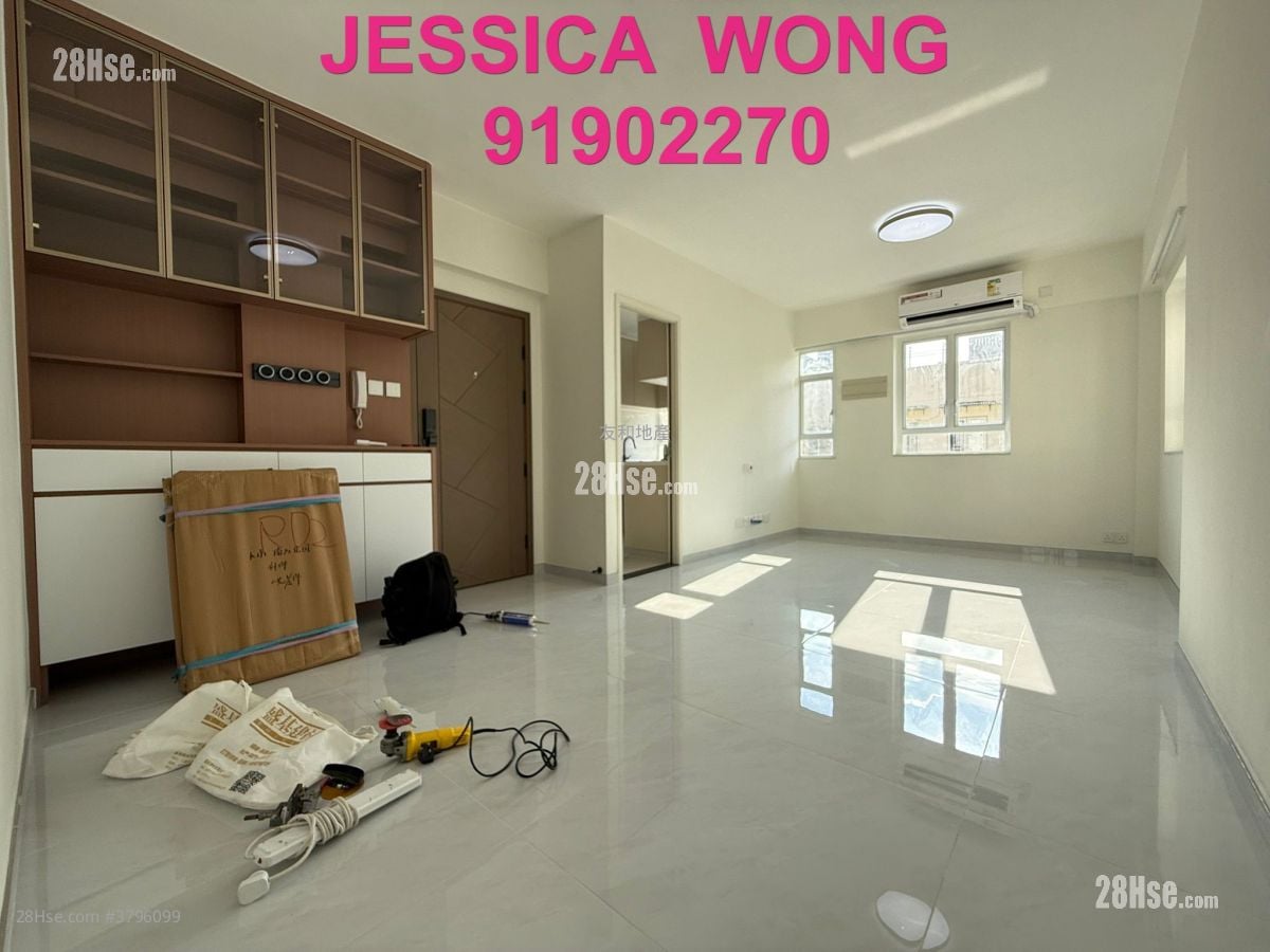 South Court Rental 3 Bedrooms , 2 Bathrooms 932 ft²