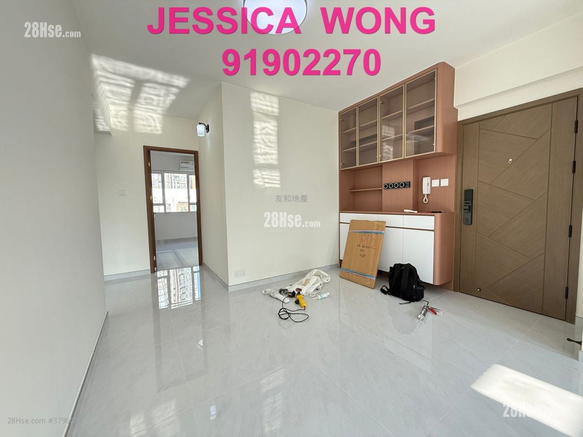 South Court Rental 3 Bedrooms , 2 Bathrooms 932 ft²