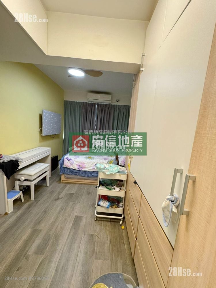 Diamond Building Sell 3 Bedrooms , 2 Bathrooms 863 ft²