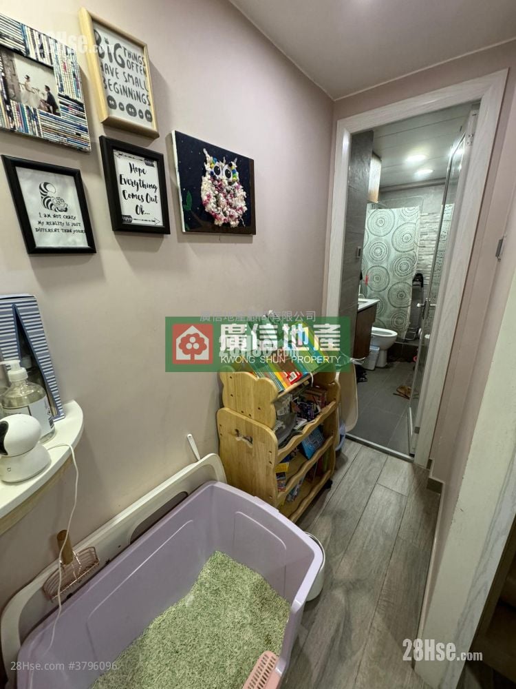 Diamond Building Sell 3 Bedrooms , 2 Bathrooms 863 ft²