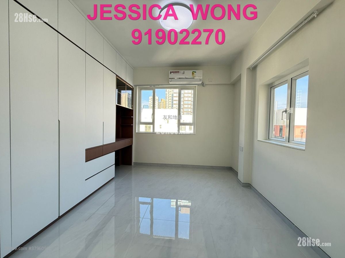 South Court Rental 3 Bedrooms , 2 Bathrooms 932 ft²