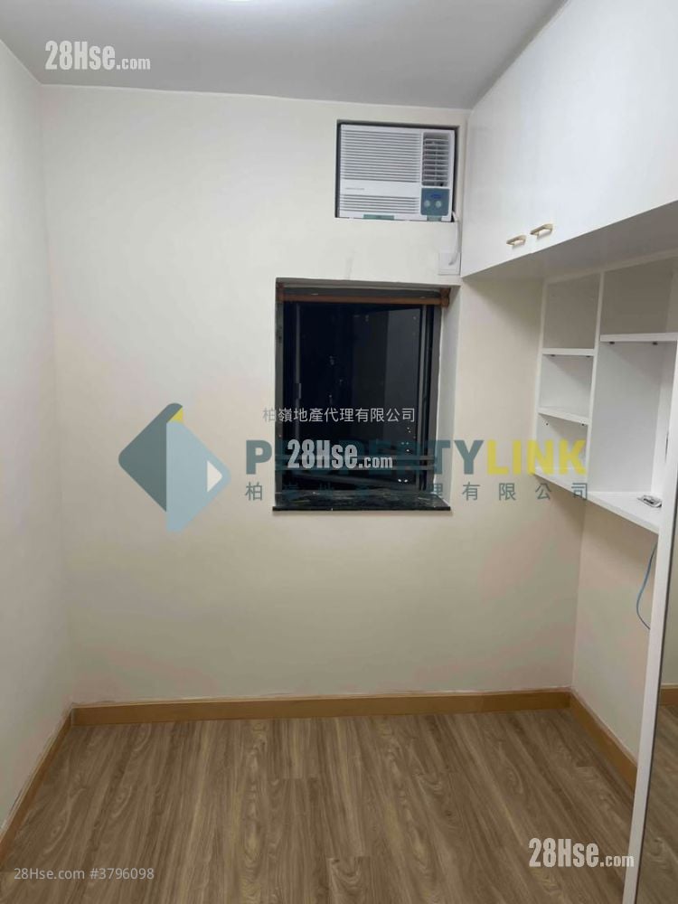 Hollywood Terrace Sell 2 Bedrooms , 1 Bathroom 615 ft²