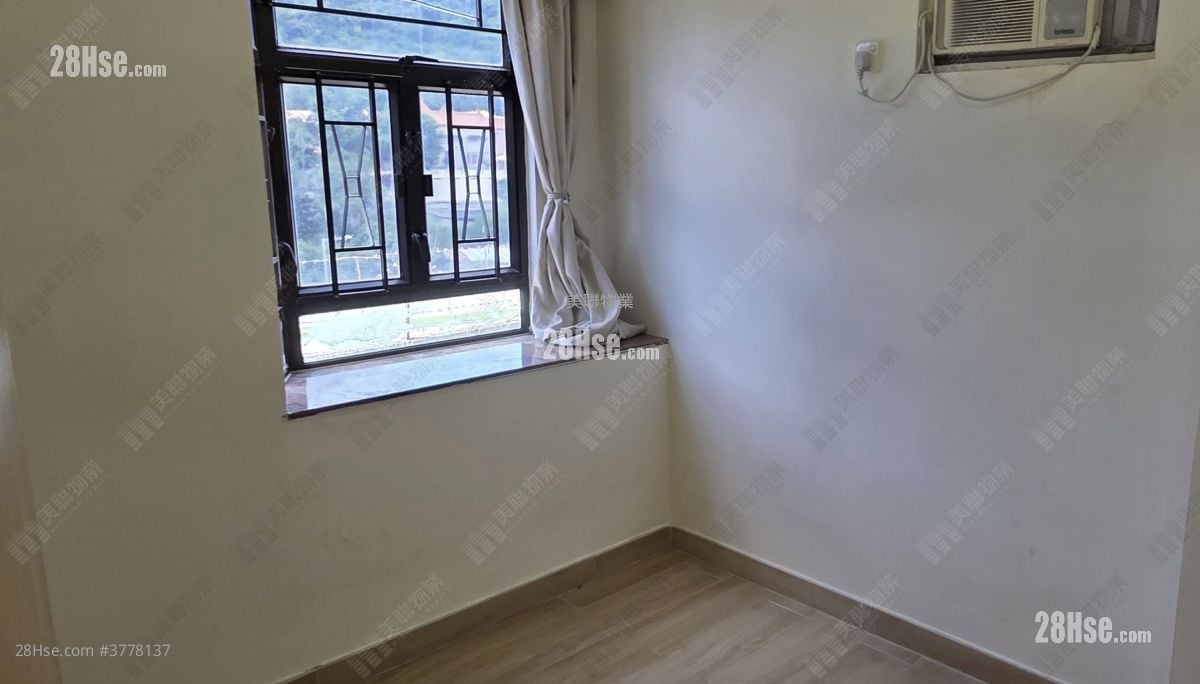 Wai Wah Centre Rental 358 ft²