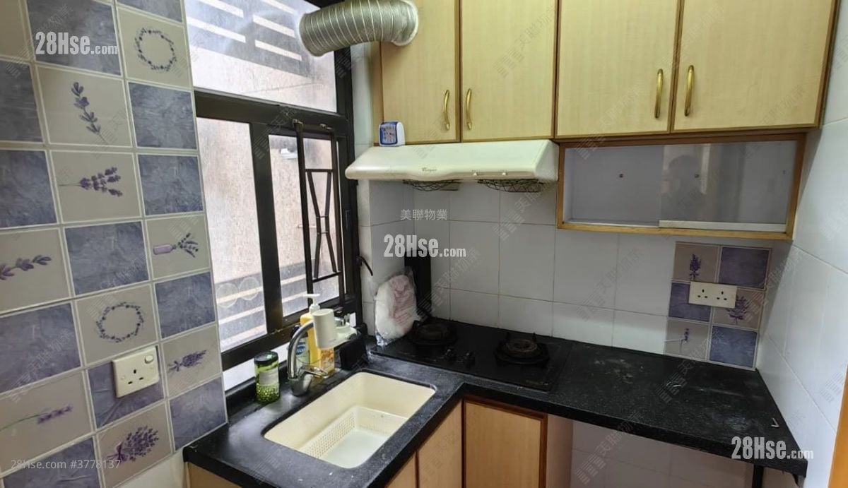 Wai Wah Centre Rental 358 ft²