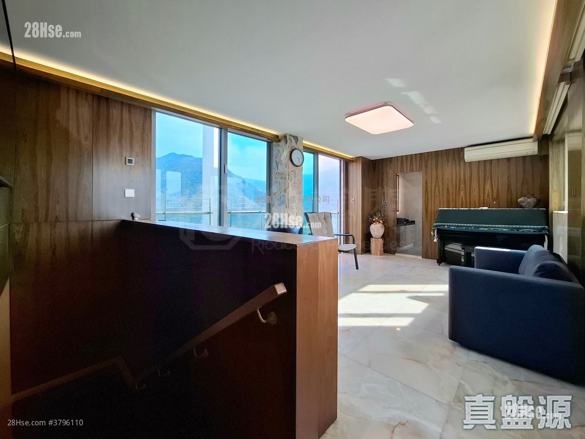 Tung Chung Crescent Sell 3 Bedrooms , 3 Bathrooms 1,202 ft²