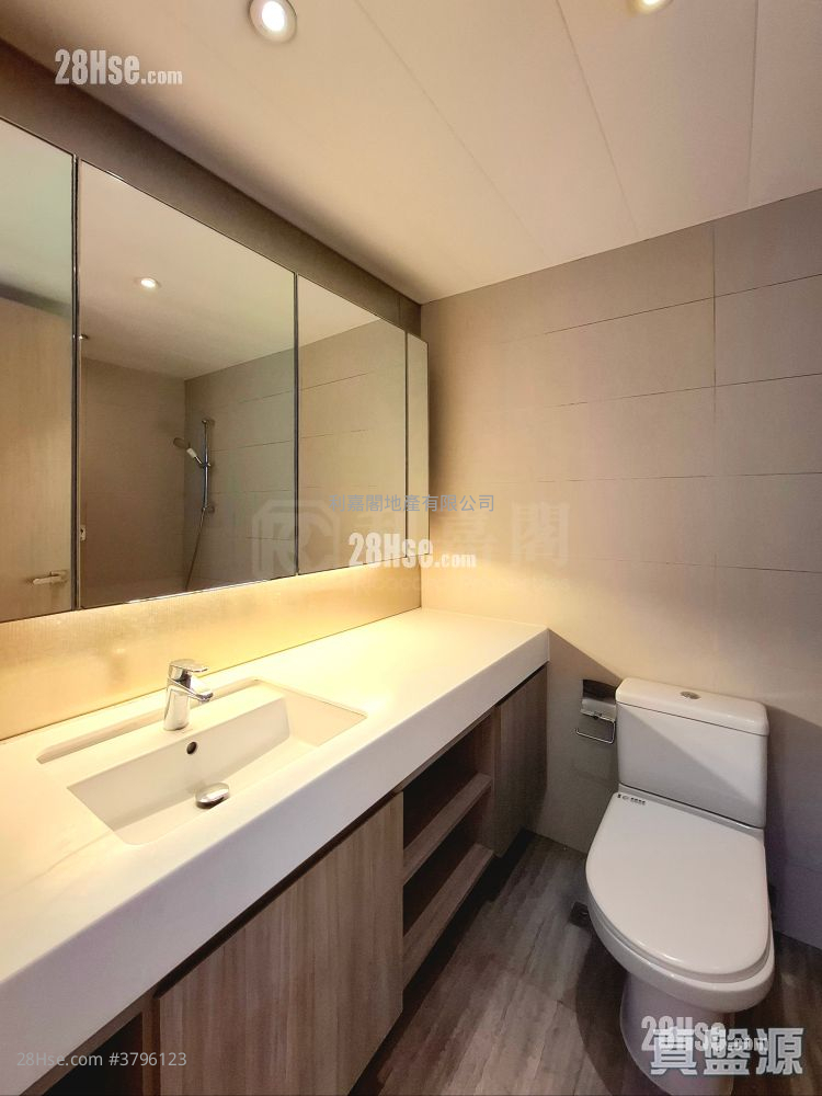 The Visionary Sell 2 Bedrooms , 2 Bathrooms 703 ft²