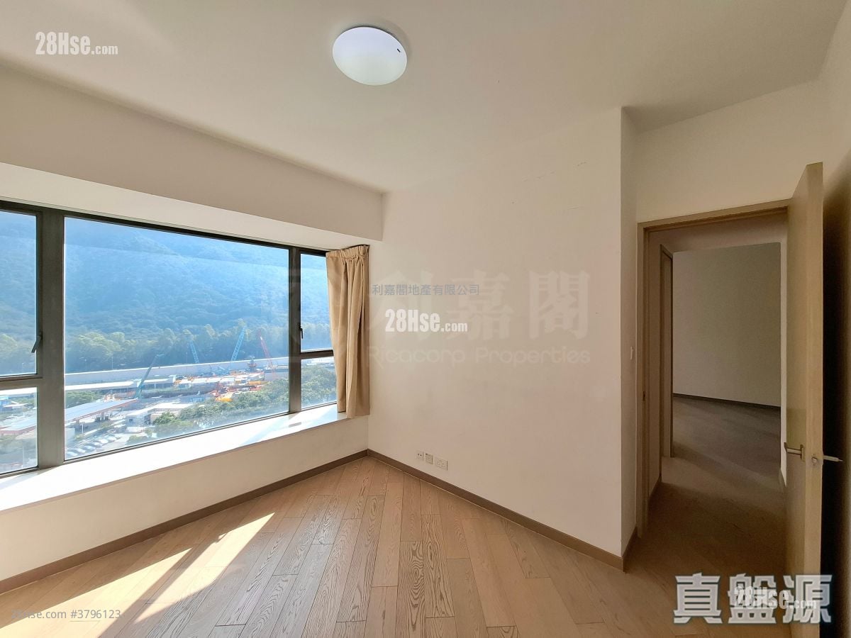 The Visionary Sell 2 Bedrooms , 2 Bathrooms 703 ft²