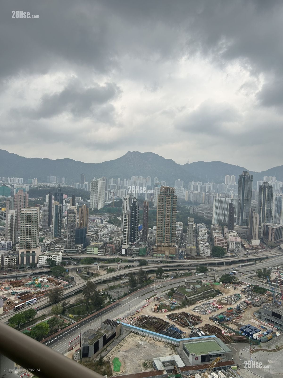 Sky Tower Rental 2 Bedrooms , 1 Bathroom 479 ft²