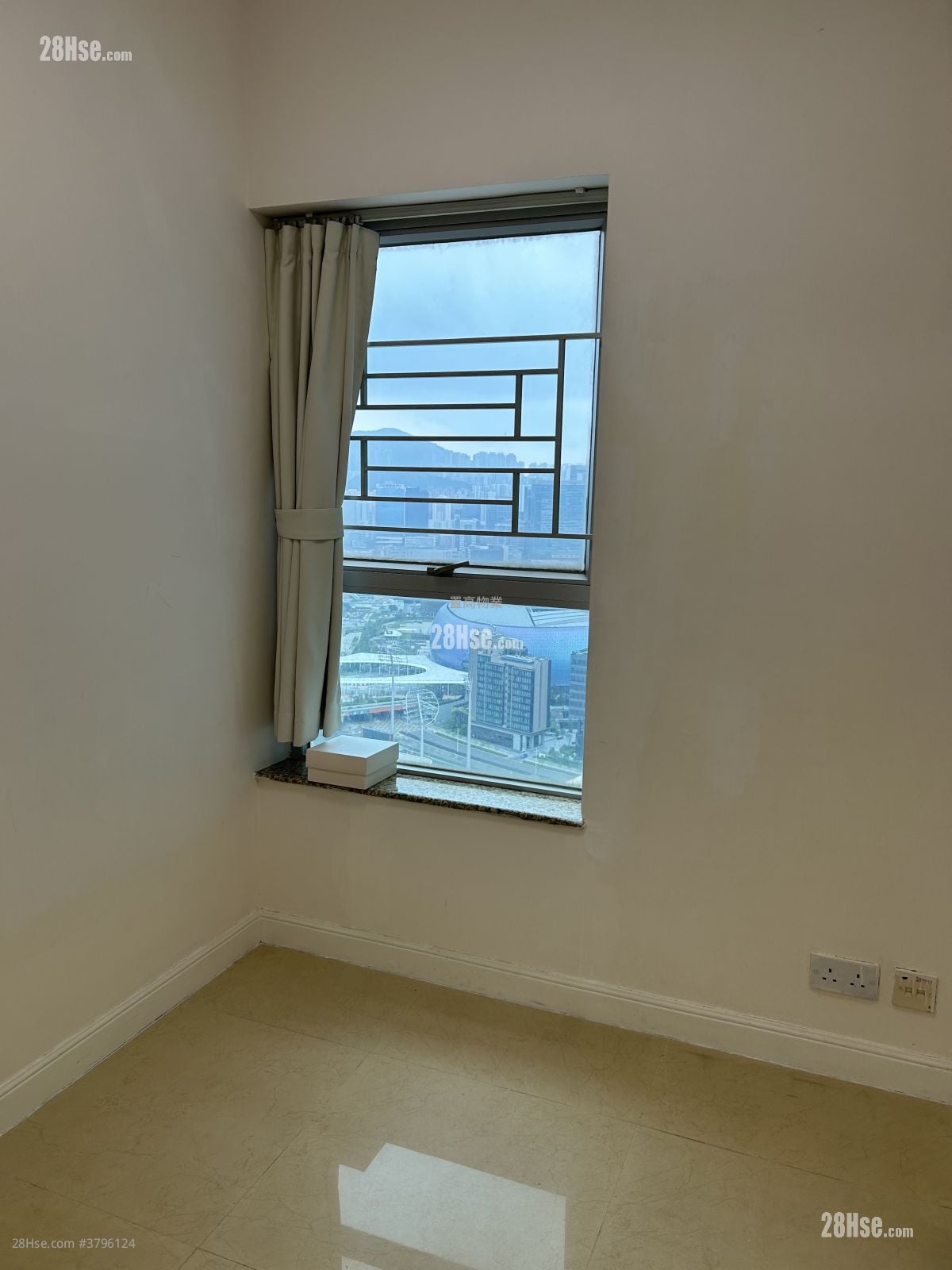 Sky Tower Rental 2 Bedrooms , 1 Bathroom 479 ft²
