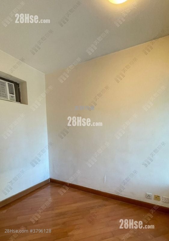 The Grandiose Rental 618 ft²