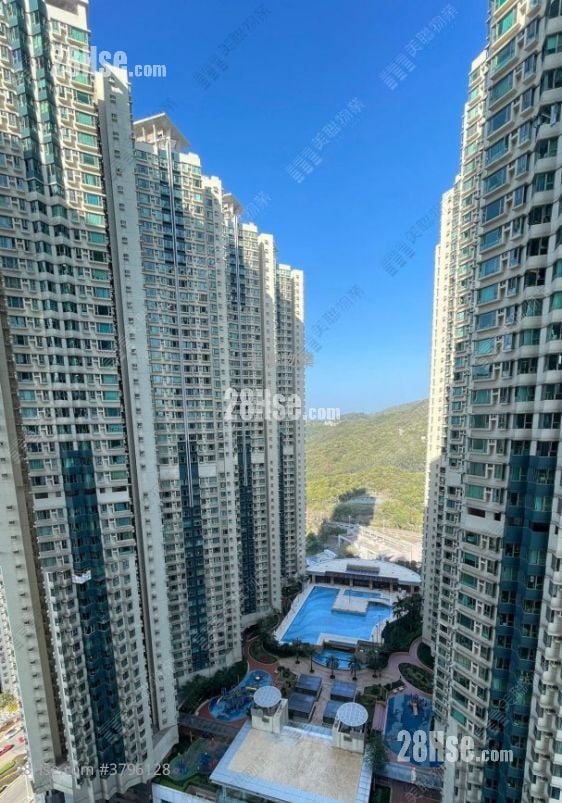 The Grandiose Rental 618 ft²