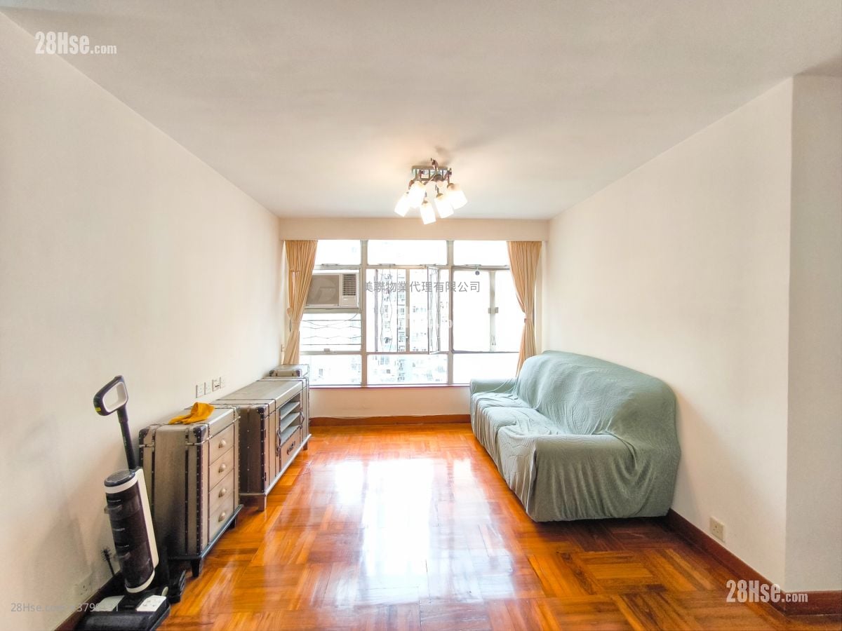 Mei Foo Sun Chuen Sell 3 Bedrooms , 2 Bathrooms 907 ft²