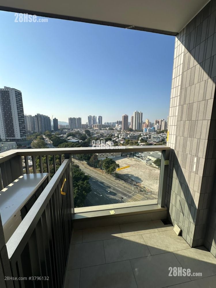 living room: Hava Sell 1 Bedroom , 1 Bathroom 291 ft²