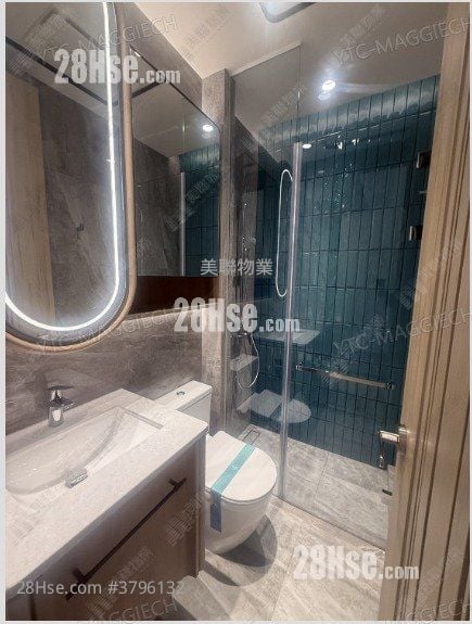bathroom: Hava Sell 1 Bedroom , 1 Bathroom 291 ft²