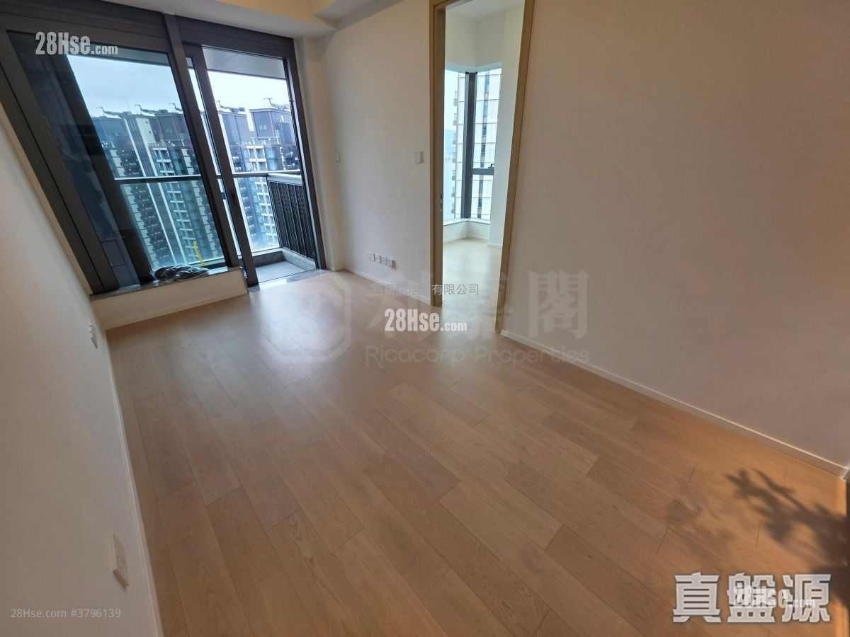 Double Coast Sell 1 Bedroom 325 ft²