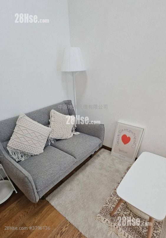 The Papillons Rental 297 ft²