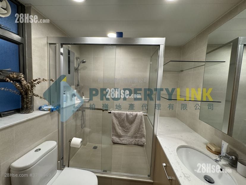 Hollywood Terrace Sell 2 Bedrooms , 1 Bathroom 631 ft²