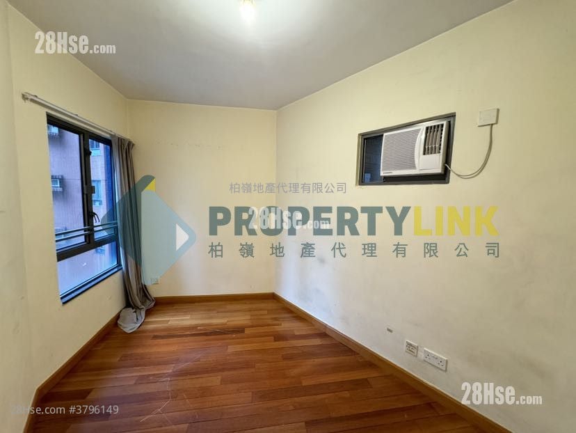 Hollywood Terrace Sell 2 Bedrooms , 1 Bathroom 631 ft²