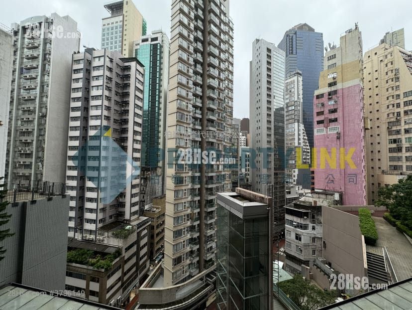 Hollywood Terrace Sell 2 Bedrooms , 1 Bathroom 631 ft²