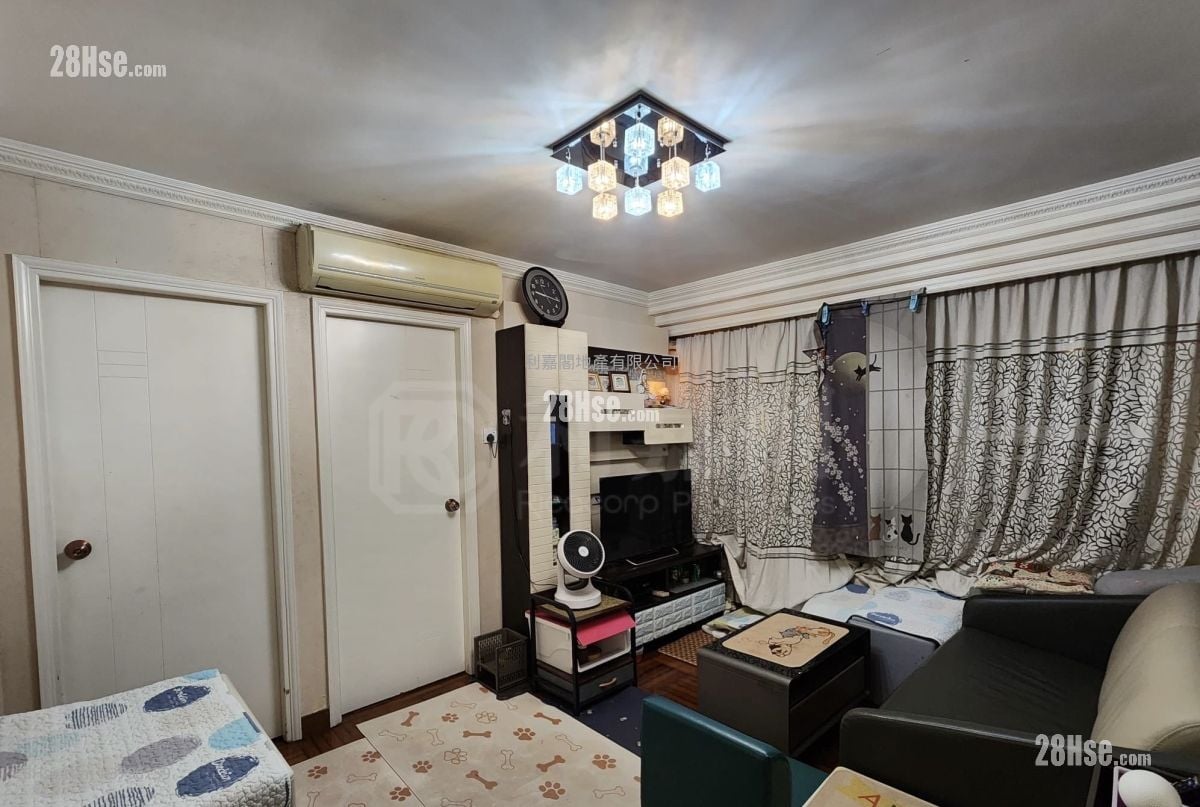 Mei Foo Sun Chuen Sell 3 Bedrooms , 1 Bathroom 653 ft²