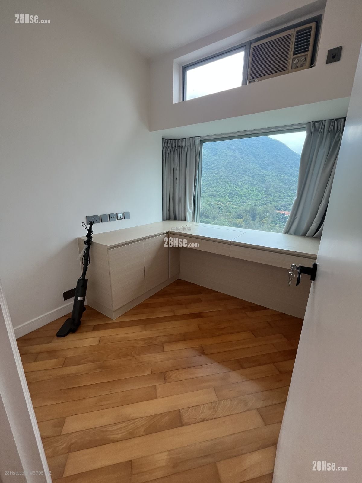 Coastal Skyline Rental 2 Bedrooms , 1 Bathroom 490 ft²