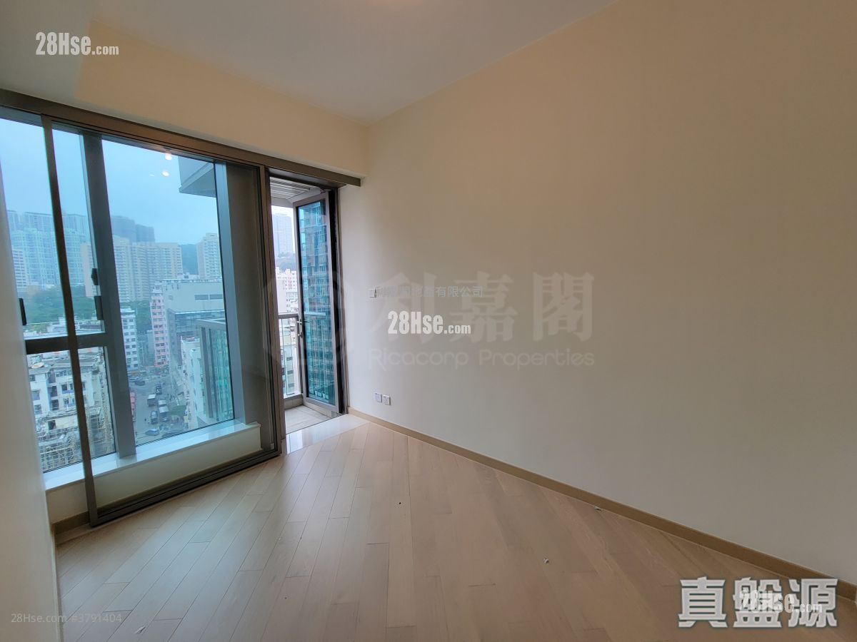 Grand Central Sell 1 Bedroom , 1 Bathroom 333 ft²