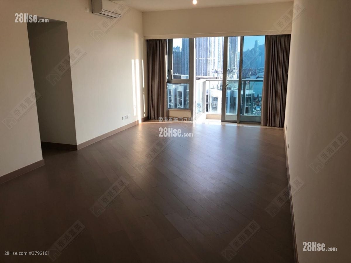 Cullinan West Sell 4 Bedrooms 1,214 ft²