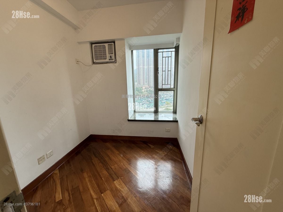 Tseung Kwan O Plaza Sell 2 Bedrooms , 1 Bathroom 459 ft²